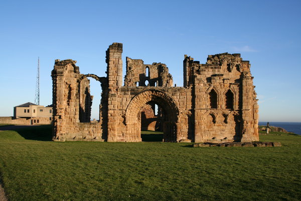 Tynemouth Priory: Old ruins of tynemouth priory at the mouth of the river tyne, north east england