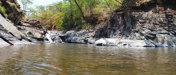 > Chapada_ 3: Cachoeira Morada do Sol na Chapada dos Veadeiros, São Jorge, Goiás, Brasil 2007.Waterfall Morada do Sol in the Chapada dos Veadeiros, São Jorge, Goias, Brazil 2007.It's free, however will be possible credits the photo.by Marcelo TerrazaFoto livre, por�