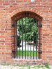 red bricks