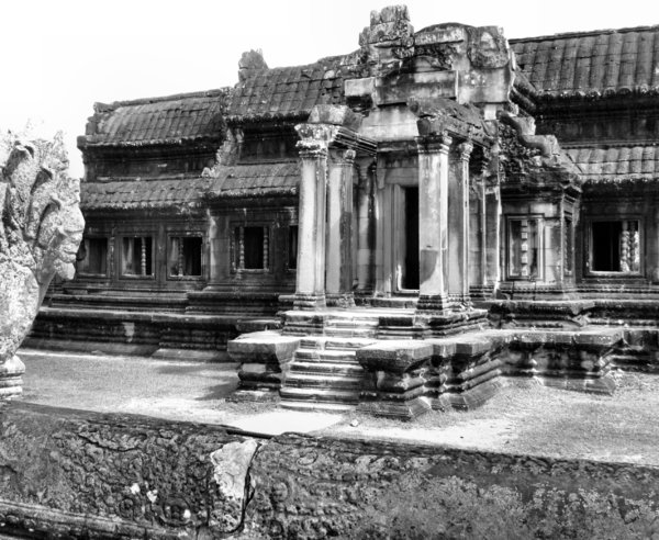 Angkor Wat stonework10: artistic carvings and stonework at Cambodia's Angkor Wat temple complex